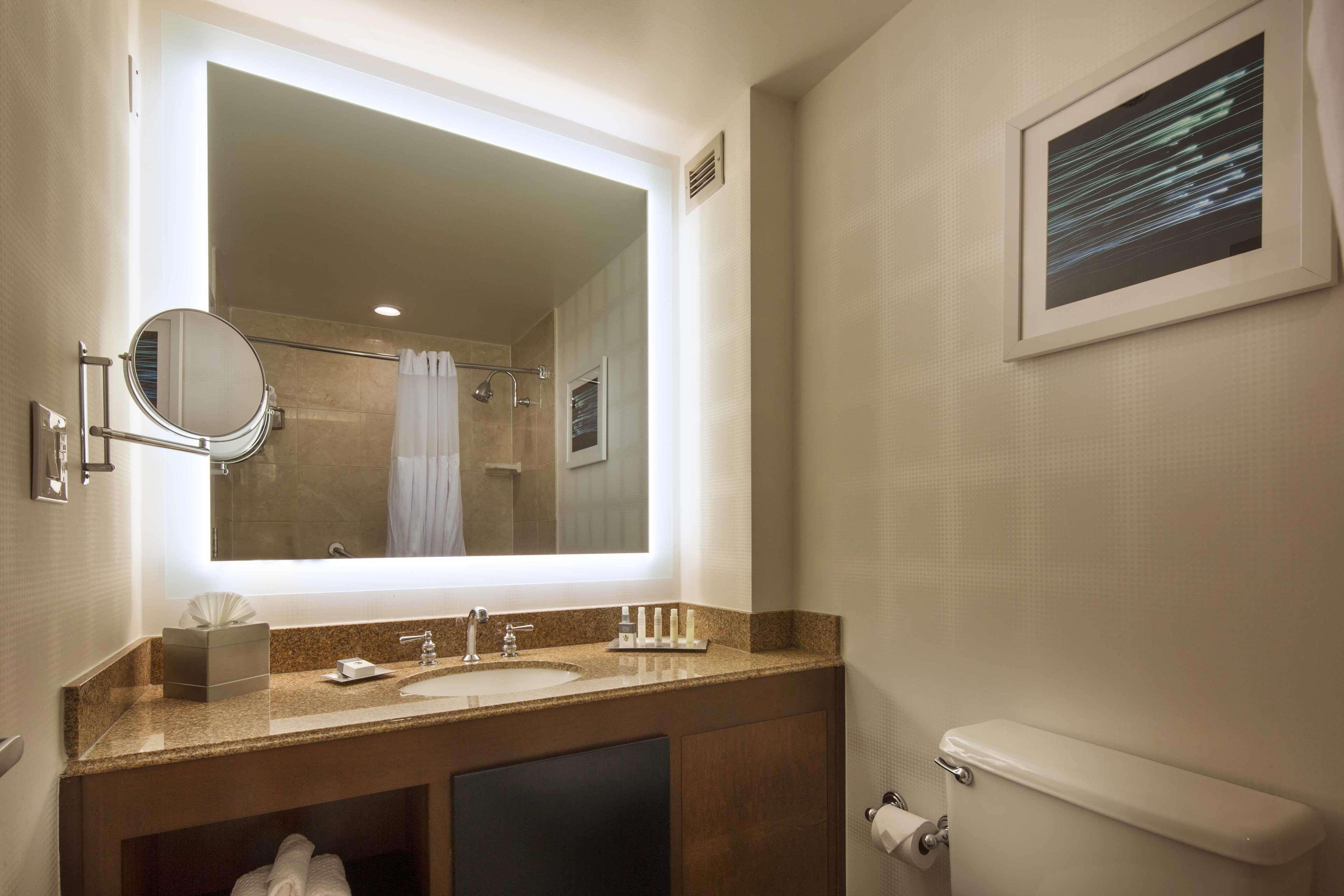 Doubletree By Hilton Newark-Fremont Ξενοδοχείο Εξωτερικό φωτογραφία