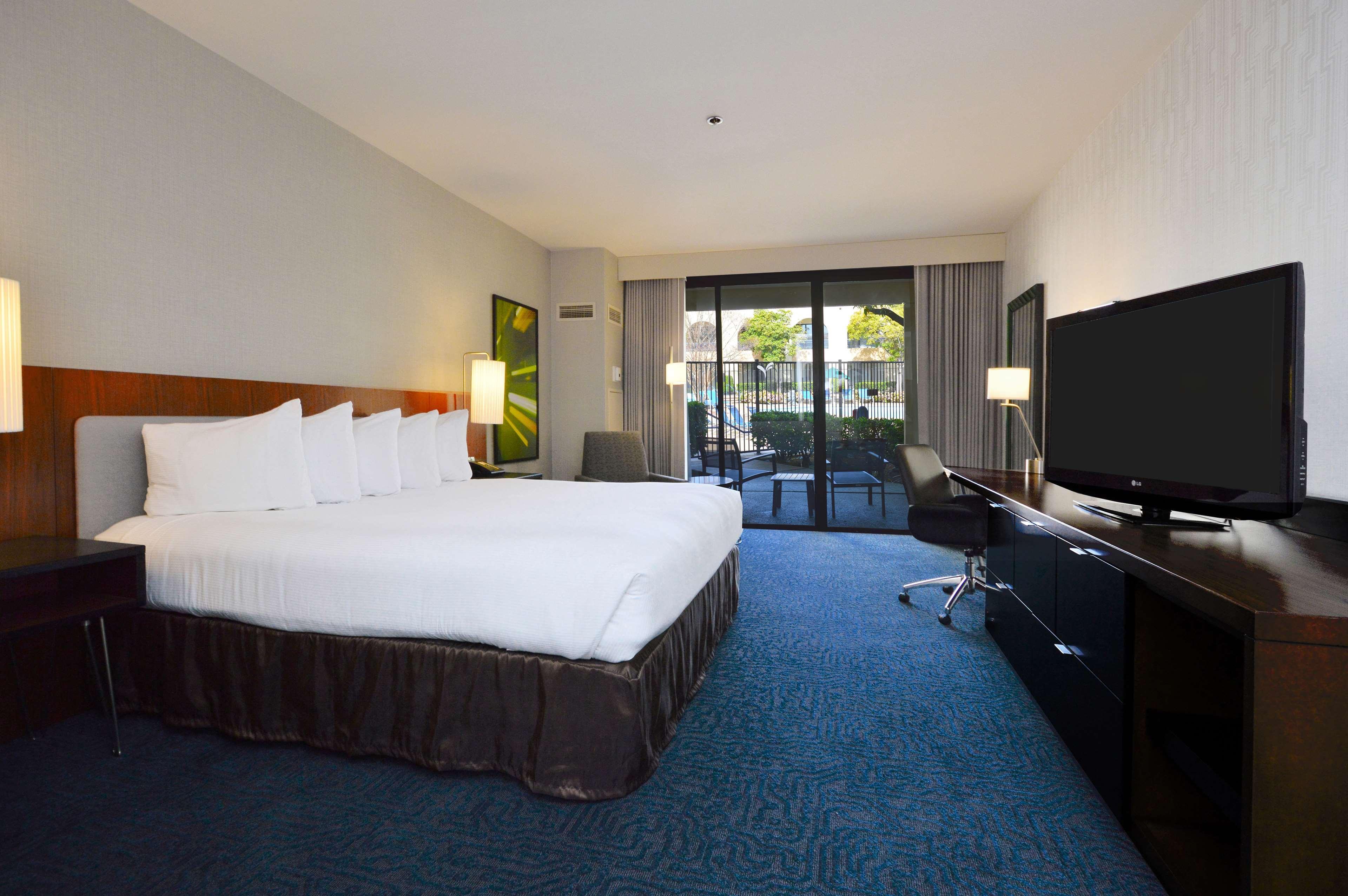Doubletree By Hilton Newark-Fremont Ξενοδοχείο Εξωτερικό φωτογραφία