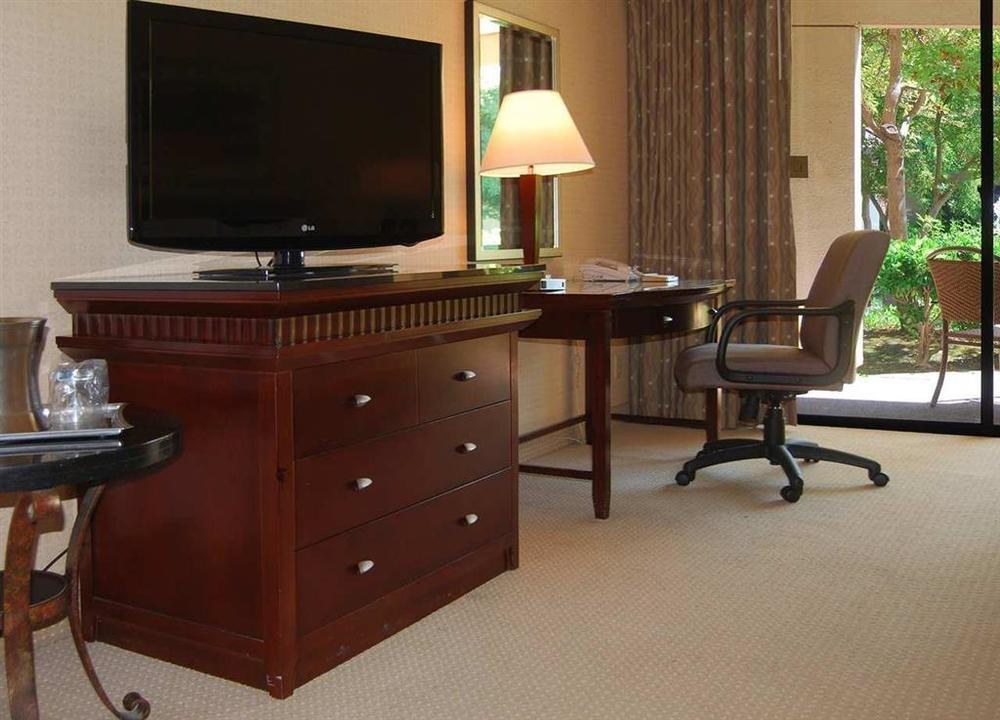 Doubletree By Hilton Newark-Fremont Ξενοδοχείο Δωμάτιο φωτογραφία