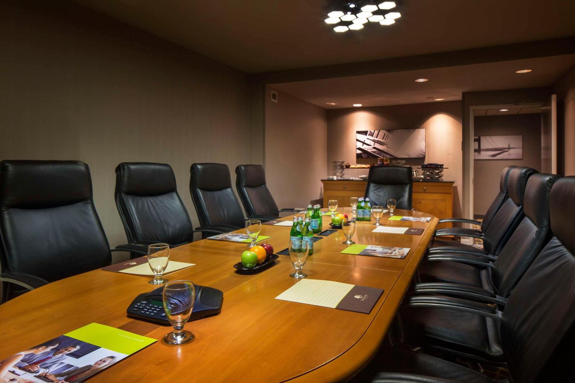 Doubletree By Hilton Newark-Fremont Ξενοδοχείο Εξωτερικό φωτογραφία