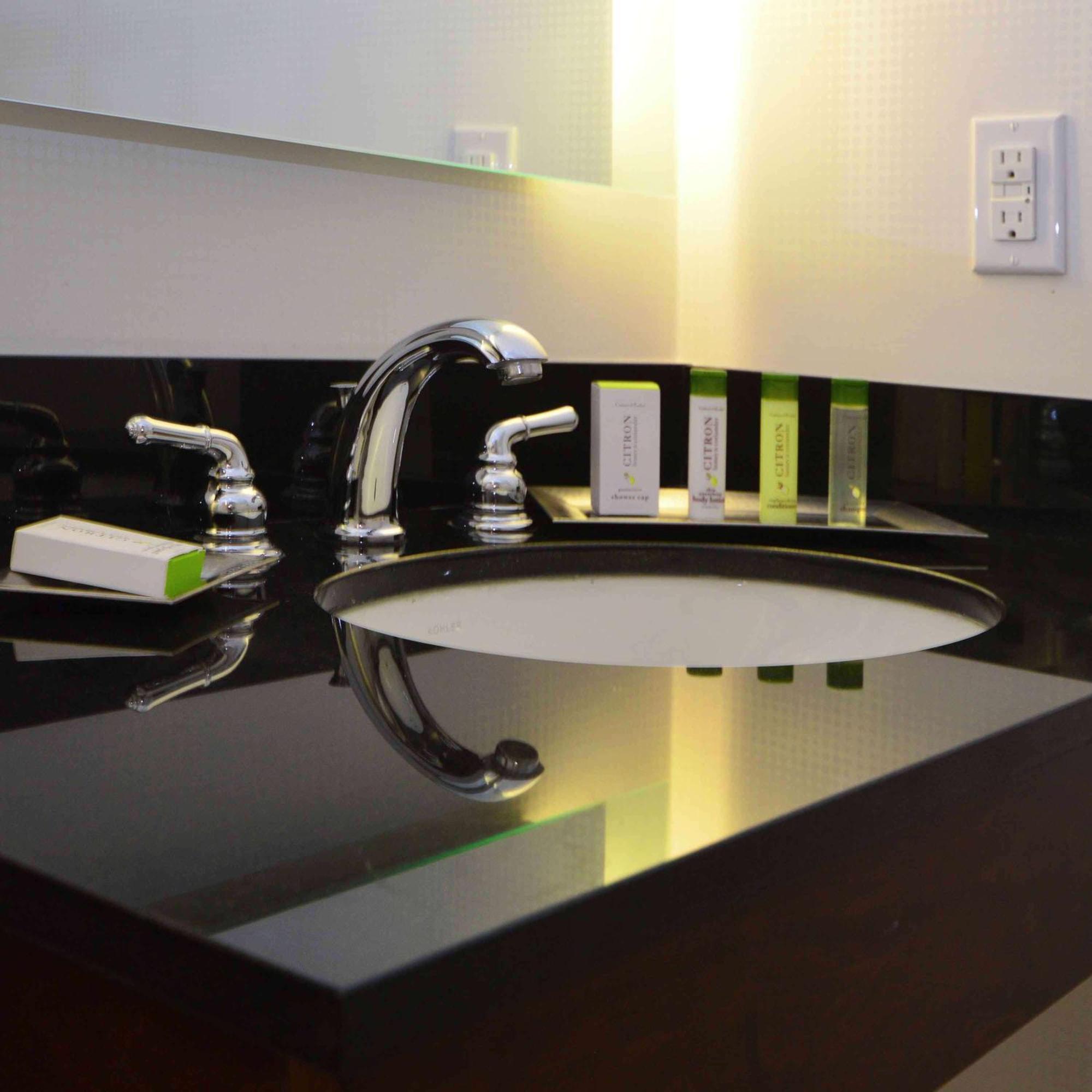 Doubletree By Hilton Newark-Fremont Ξενοδοχείο Εξωτερικό φωτογραφία