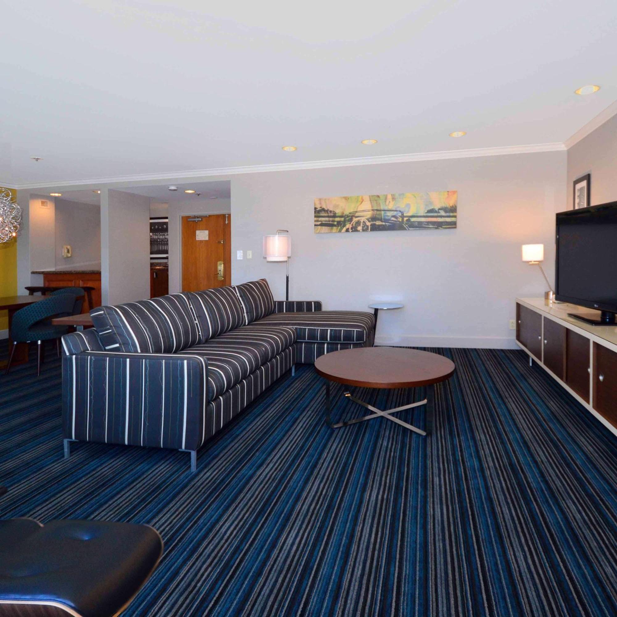 Doubletree By Hilton Newark-Fremont Ξενοδοχείο Εξωτερικό φωτογραφία