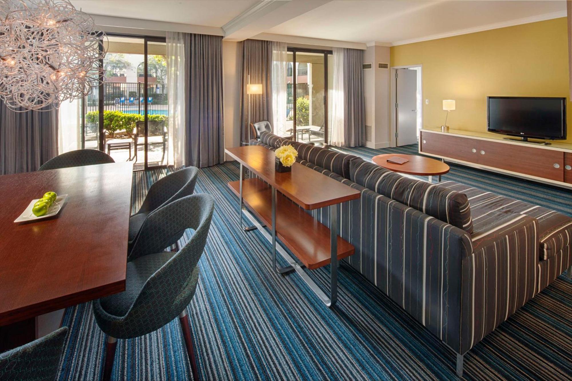 Doubletree By Hilton Newark-Fremont Ξενοδοχείο Εξωτερικό φωτογραφία